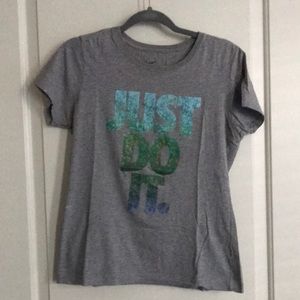 Nike t-shirt